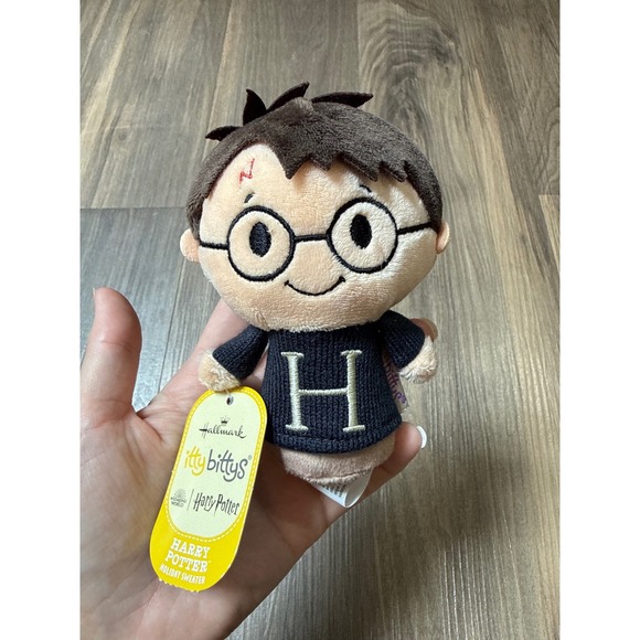 Hallmark Other - NWT Hallmark Itty Bittys Harry Potter Holiday Sweater Plush Toy